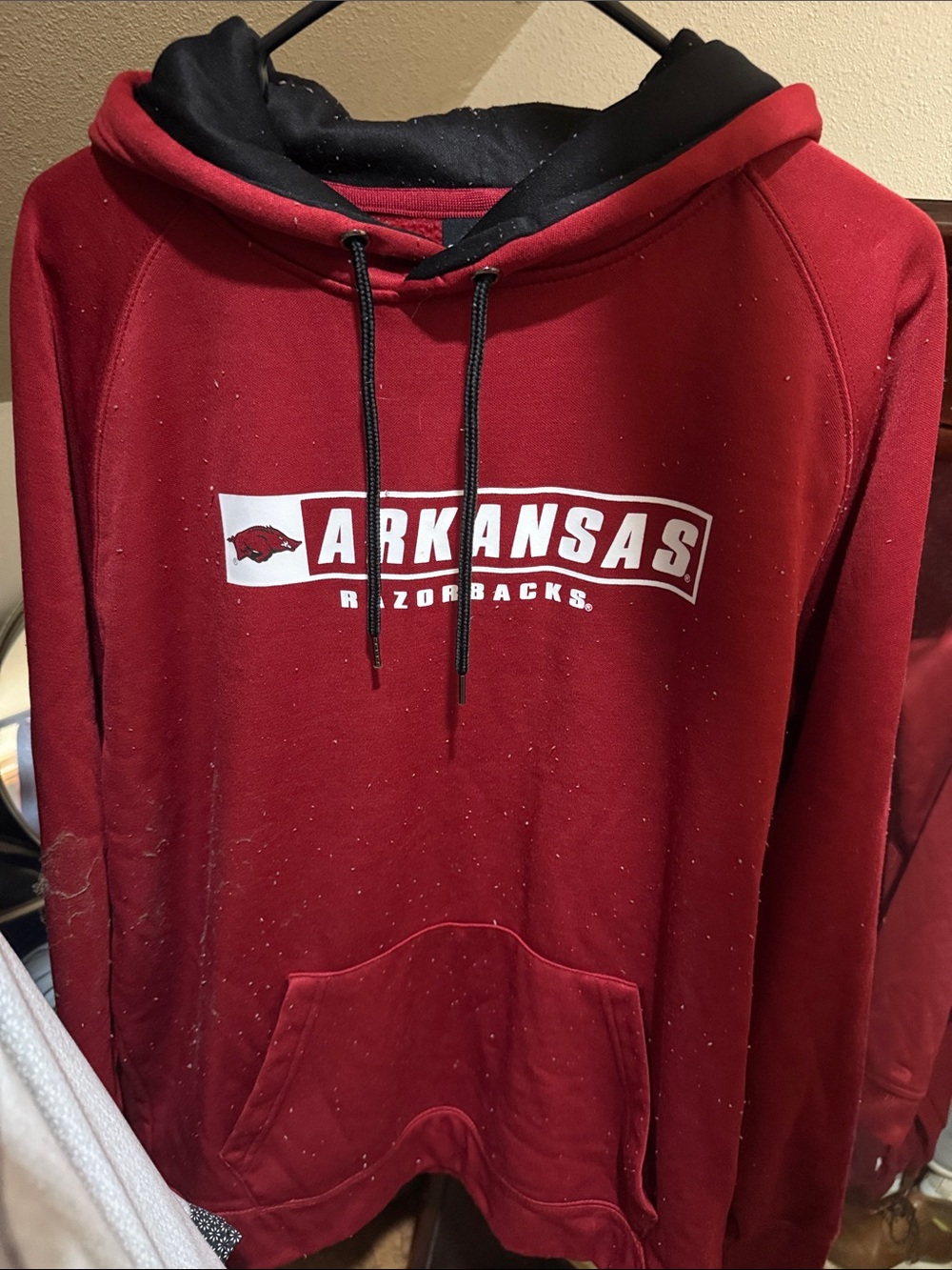 Colosseum Red and Black Men's Pullover Hoodie